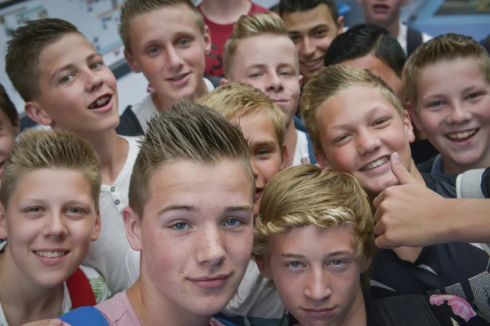 Carmelcollege Emmen — samen in beeld
