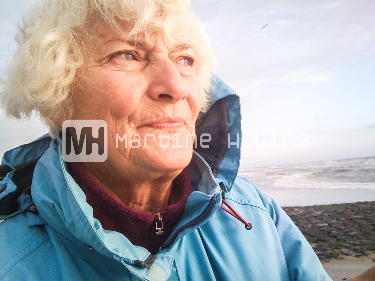 Ouderen — MH-001053
